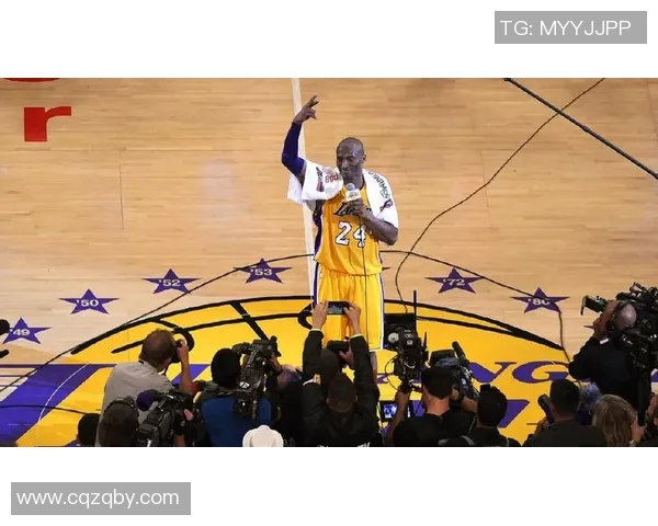 科比布莱恩特传奇生涯回顾与影响力分析：篮球之神的永恒印记